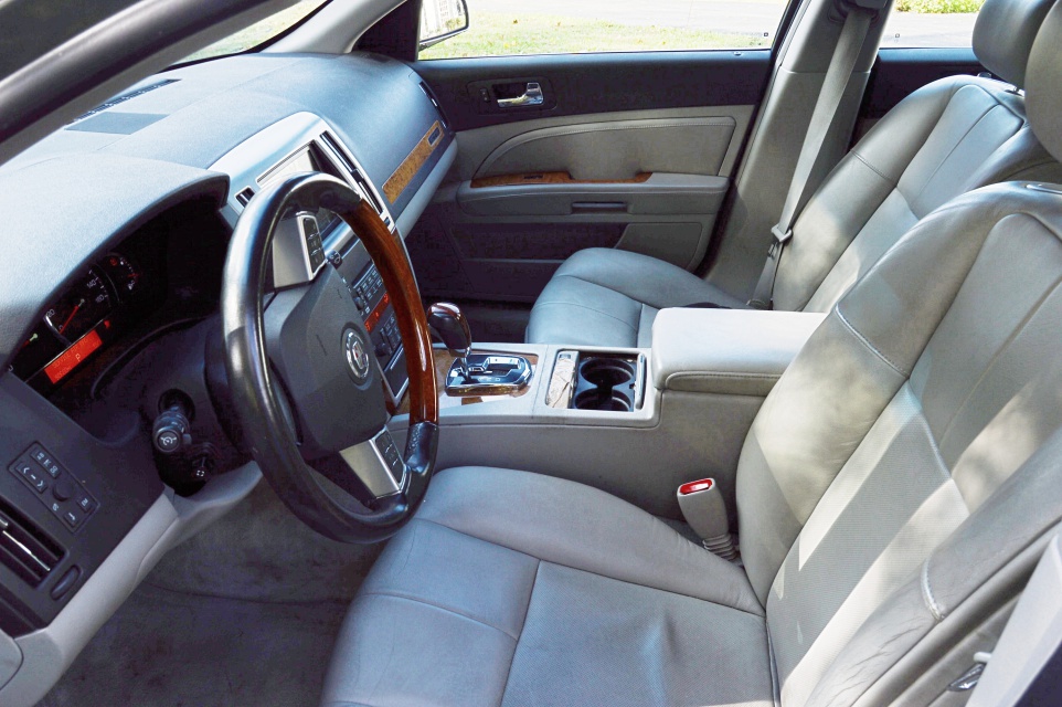 2010 Cadillac STS
