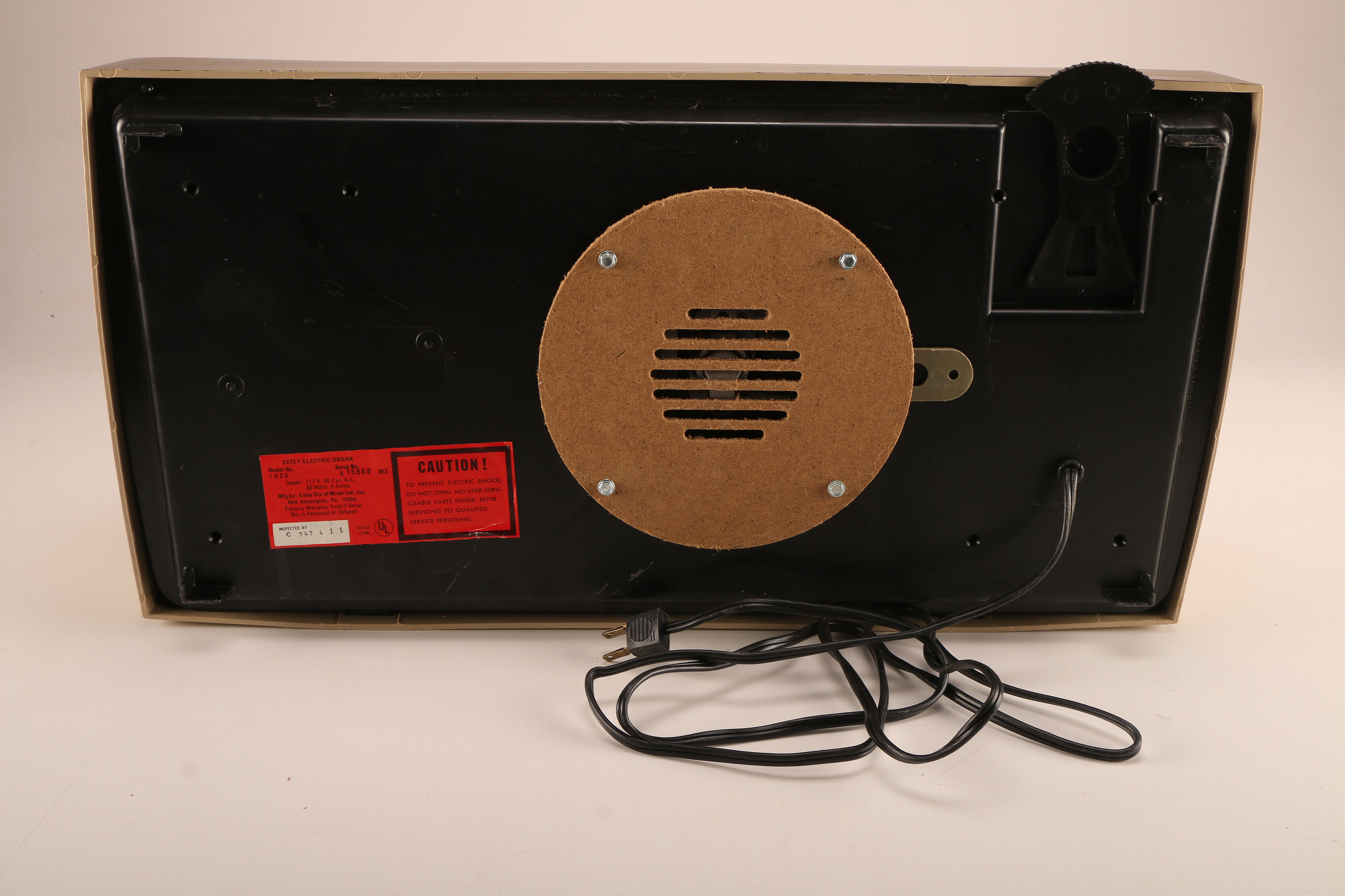 Vintage Circa 1955 Estey Model 1025 Tabletop Electric Chord Organ