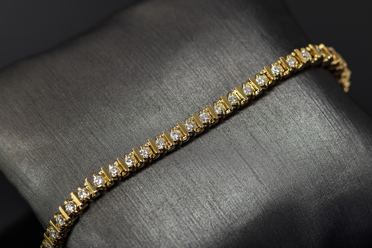 14K Yellow Gold and 2.00 CTW Diamond Tennis Bracelet