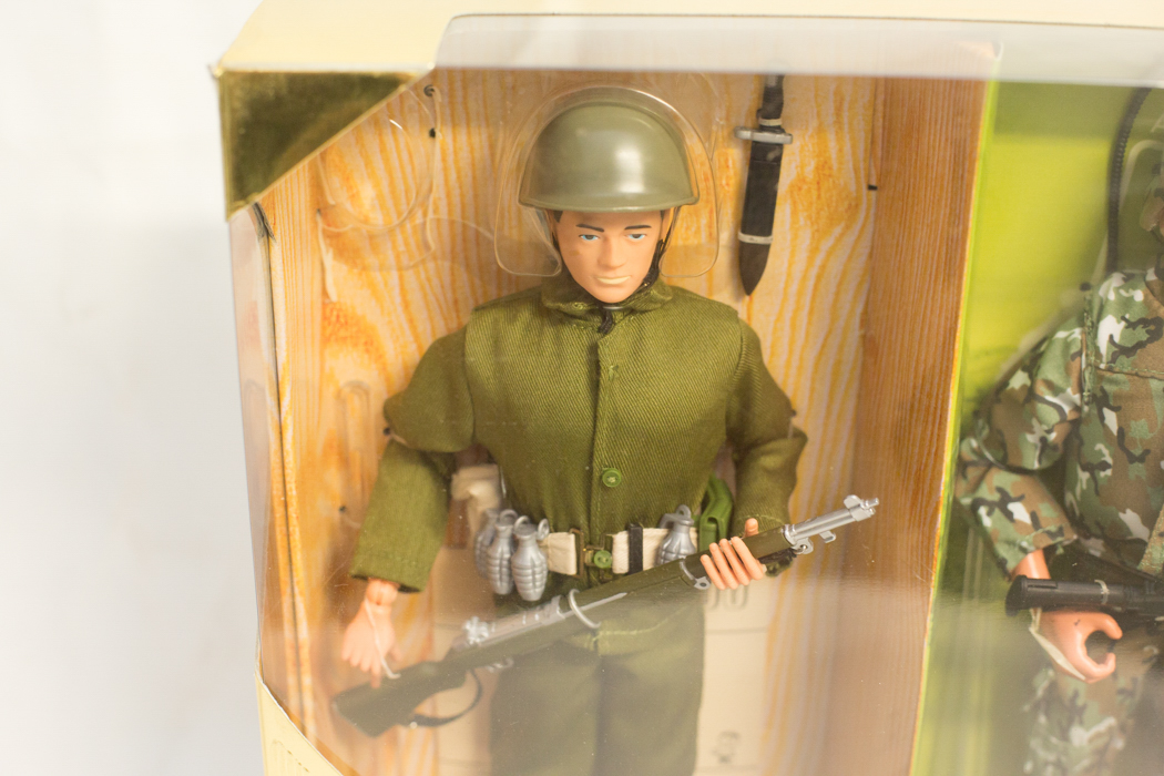 "GI Joe 35 Years"  Commemorative Action Figures of GI Joe and Land Warrior GI Joe