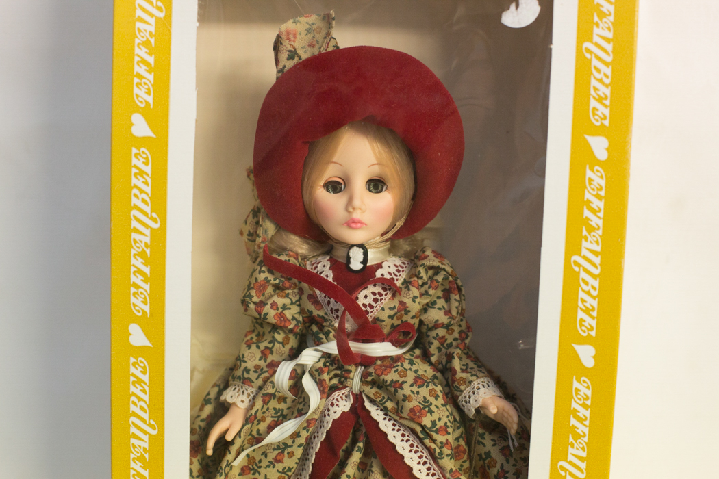 Effanbee Currier and Ives Collection "A Night on the Hudson" (#1255) and "Life in the Country" (#1254)