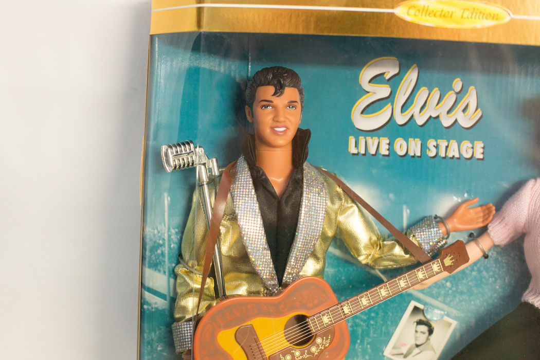 Collector's Edition Barbie Loves ELvis Gift Set