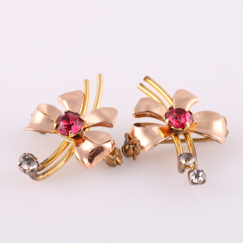 Assortment of Gold Filled Jewelry featuring Van Dell