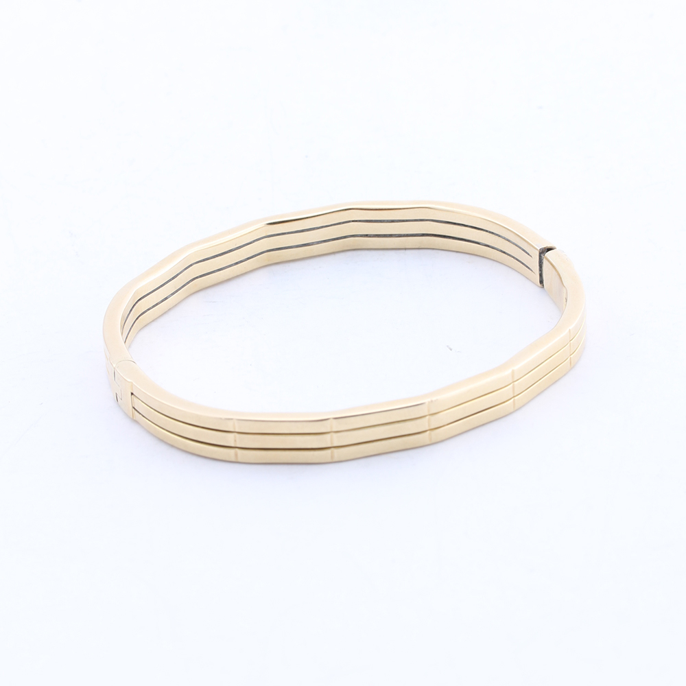 14K Gold Hinged Bangle Bracelet