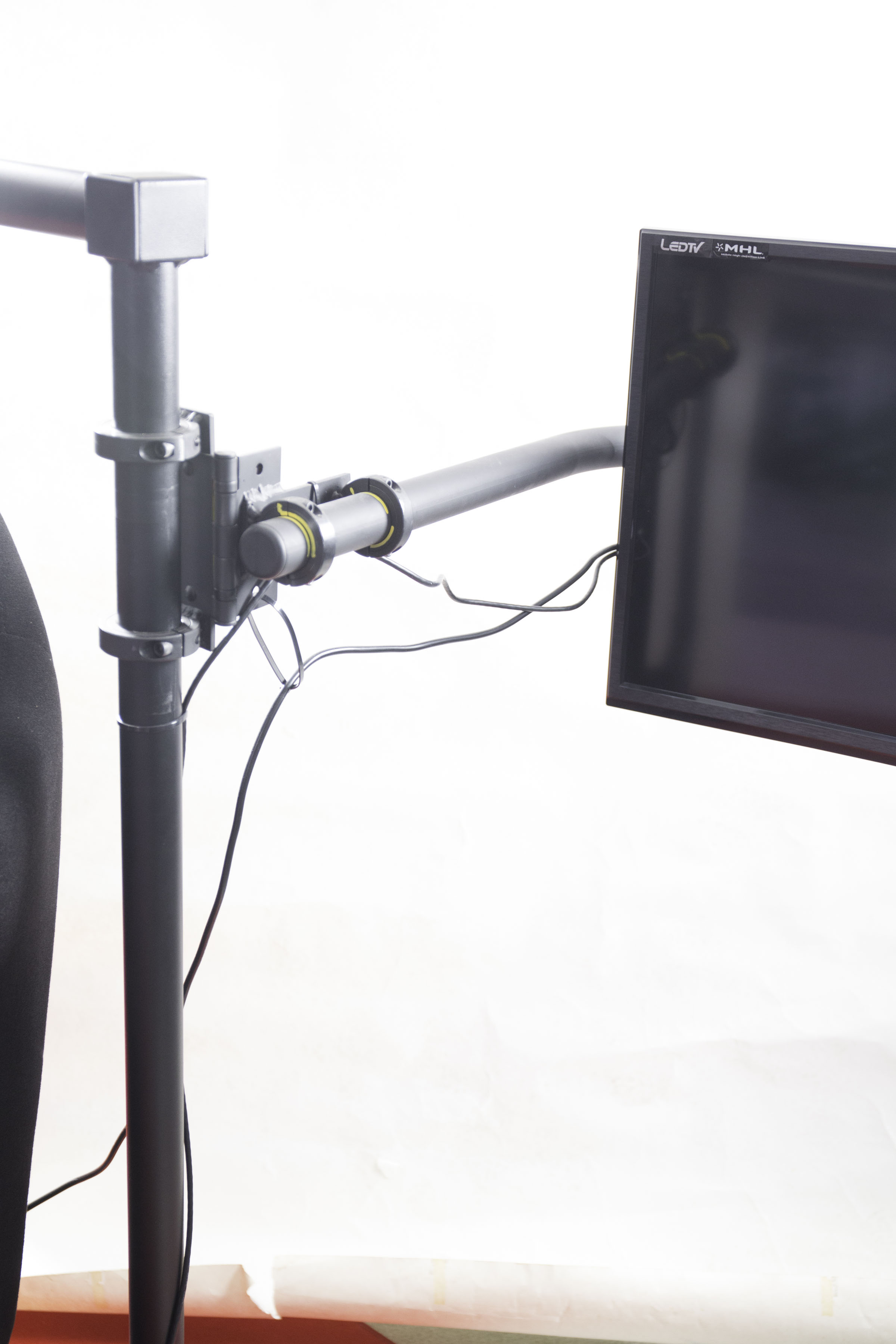 HotSeat Triple Screen Flight Simulator With Additional Components