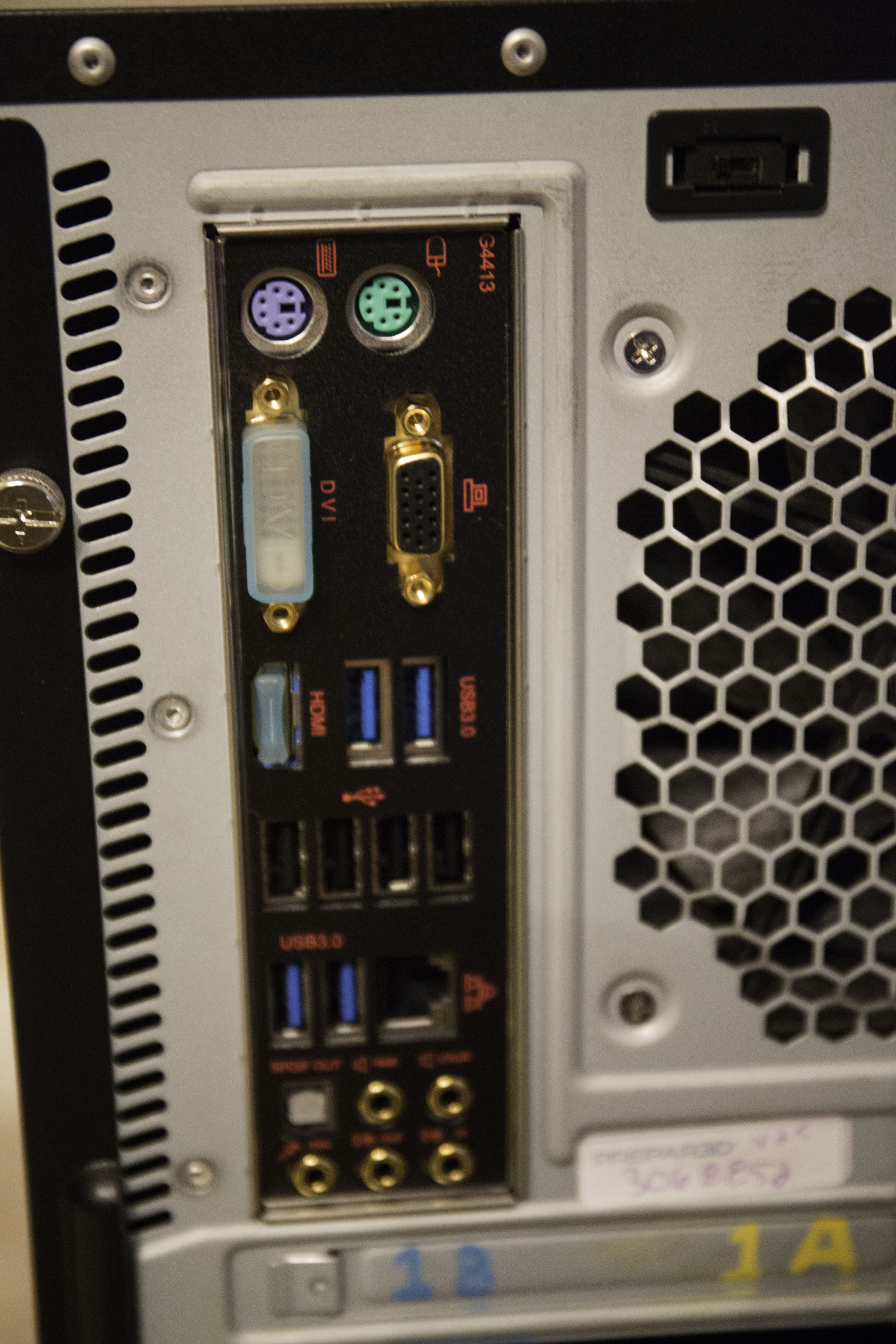 HotSeat Triple Screen Flight Simulator With Additional Components