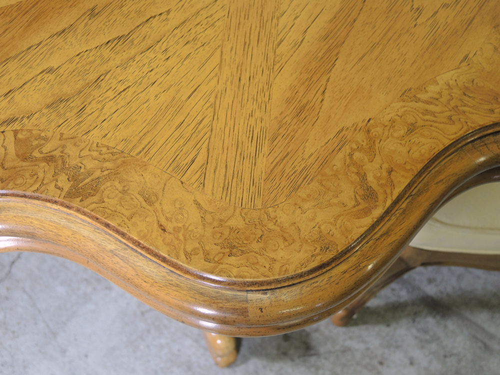 Thomasville French Provincial Style Dining Table and Six Chairs