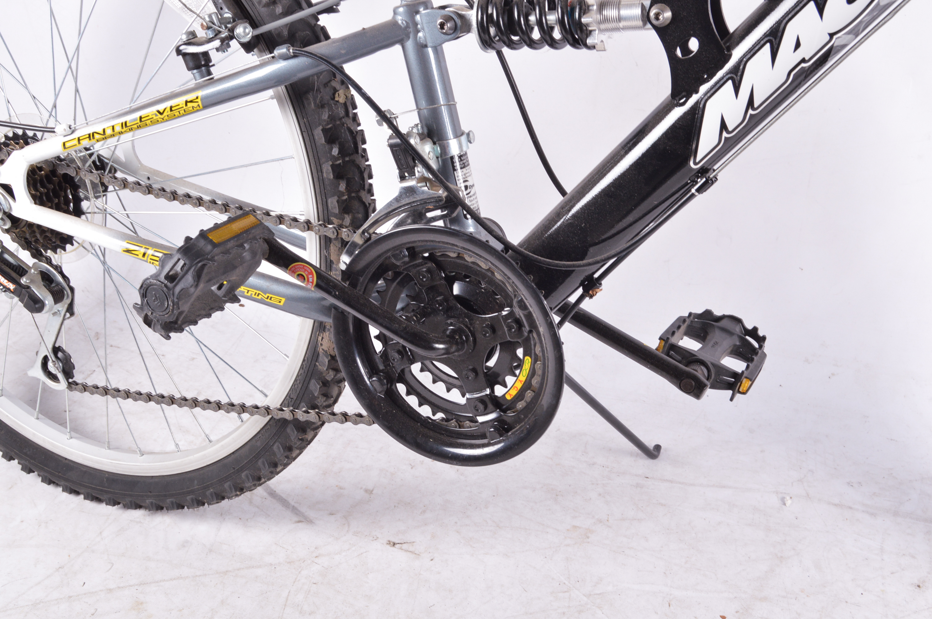 21-Speed Men's Magna Excitor Mountain Bike