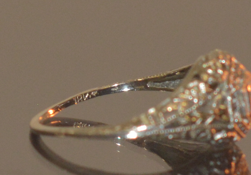 Vintage 18 Karat White Gold Filigree Ring