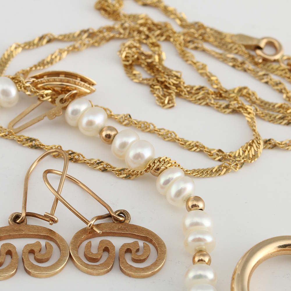 14K Yellow Gold Gemstone and Pearl Jewelry