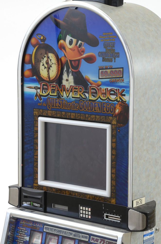 "Denver Duck and the Quest for the Golden Egg" Slot Machine
