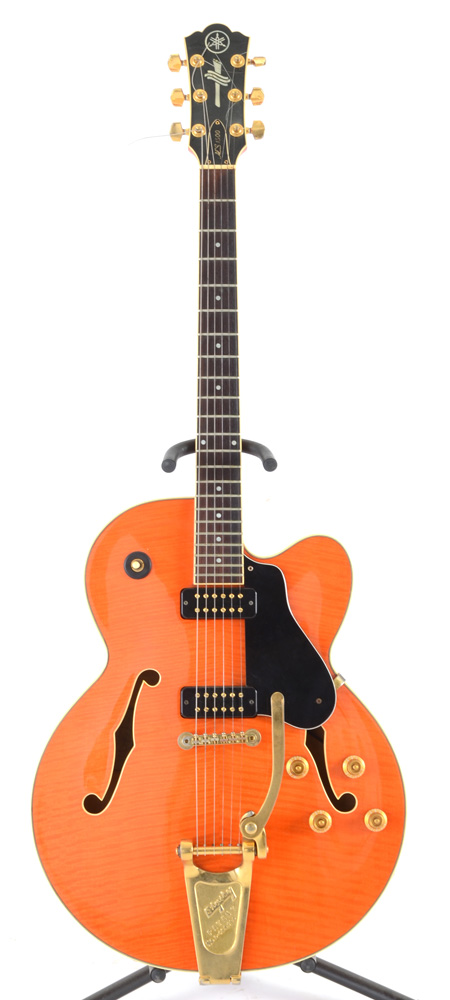 Yamaha AES 1500 Semi-Hollow Body Guitar