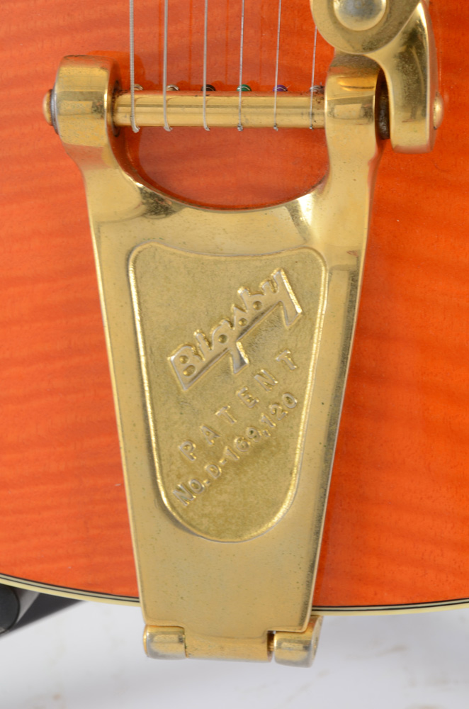 Yamaha AES 1500 Semi-Hollow Body Guitar