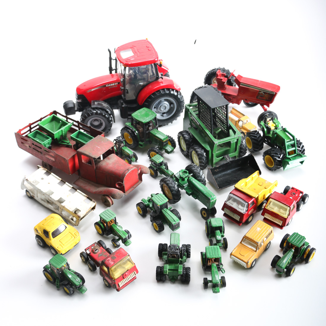 Farm Theme Diecast Toys Featuring John Deere