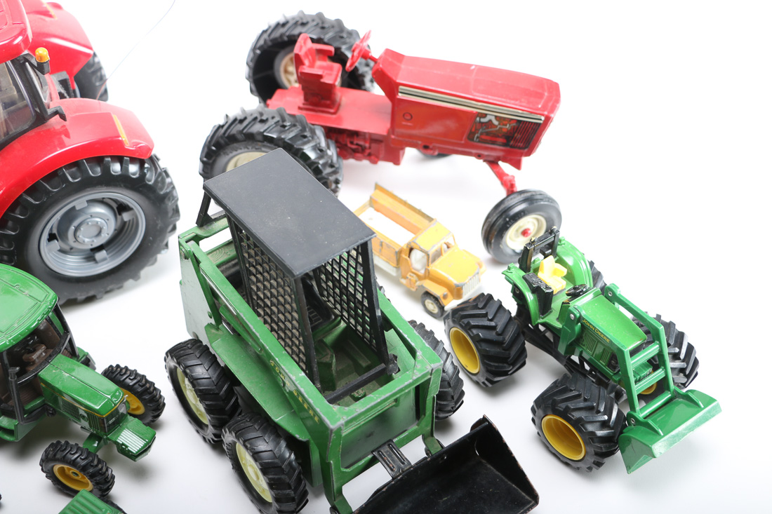 Farm Theme Diecast Toys Featuring John Deere