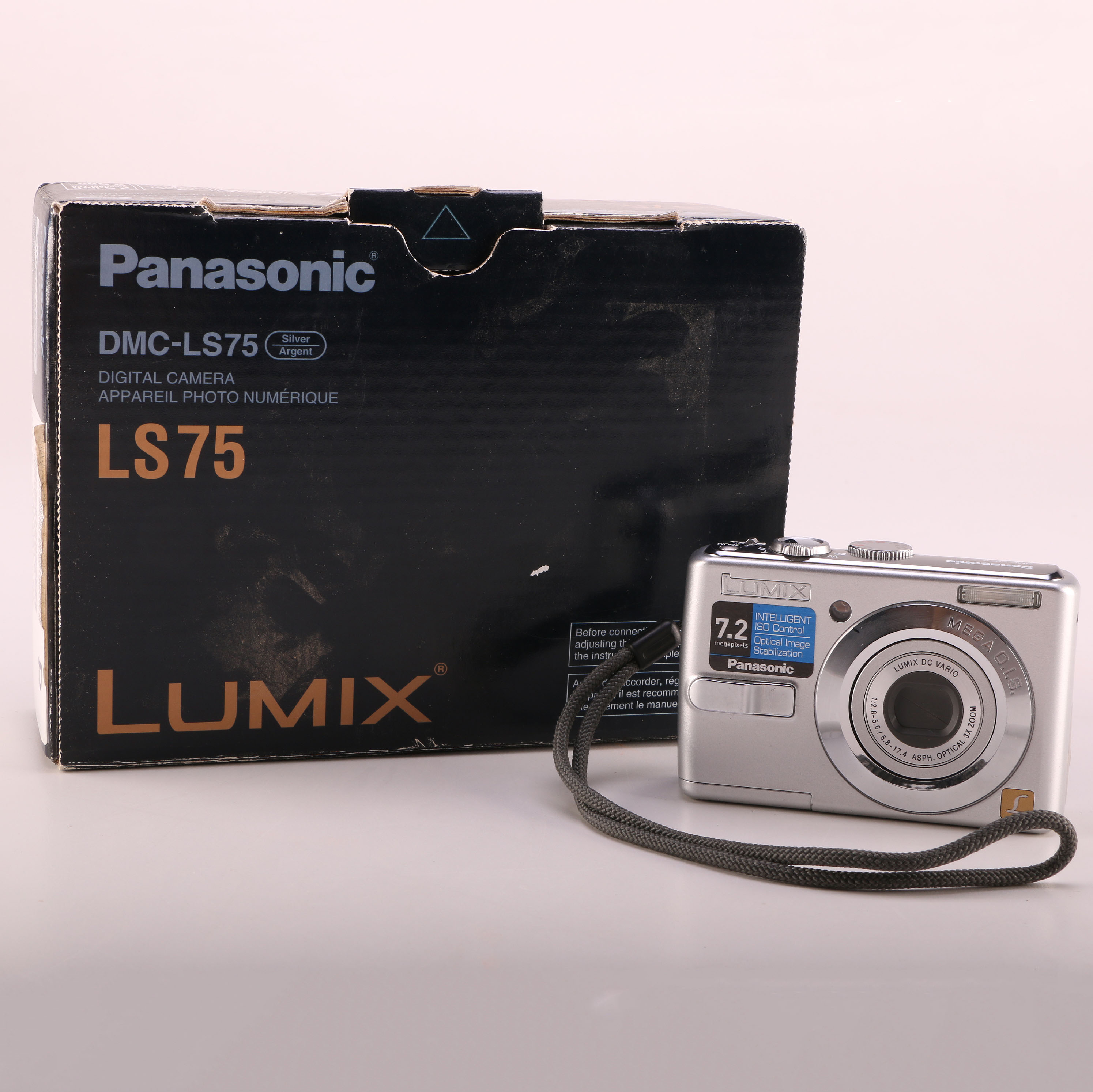 Panasonic Lumix DMC-LS75 Camera