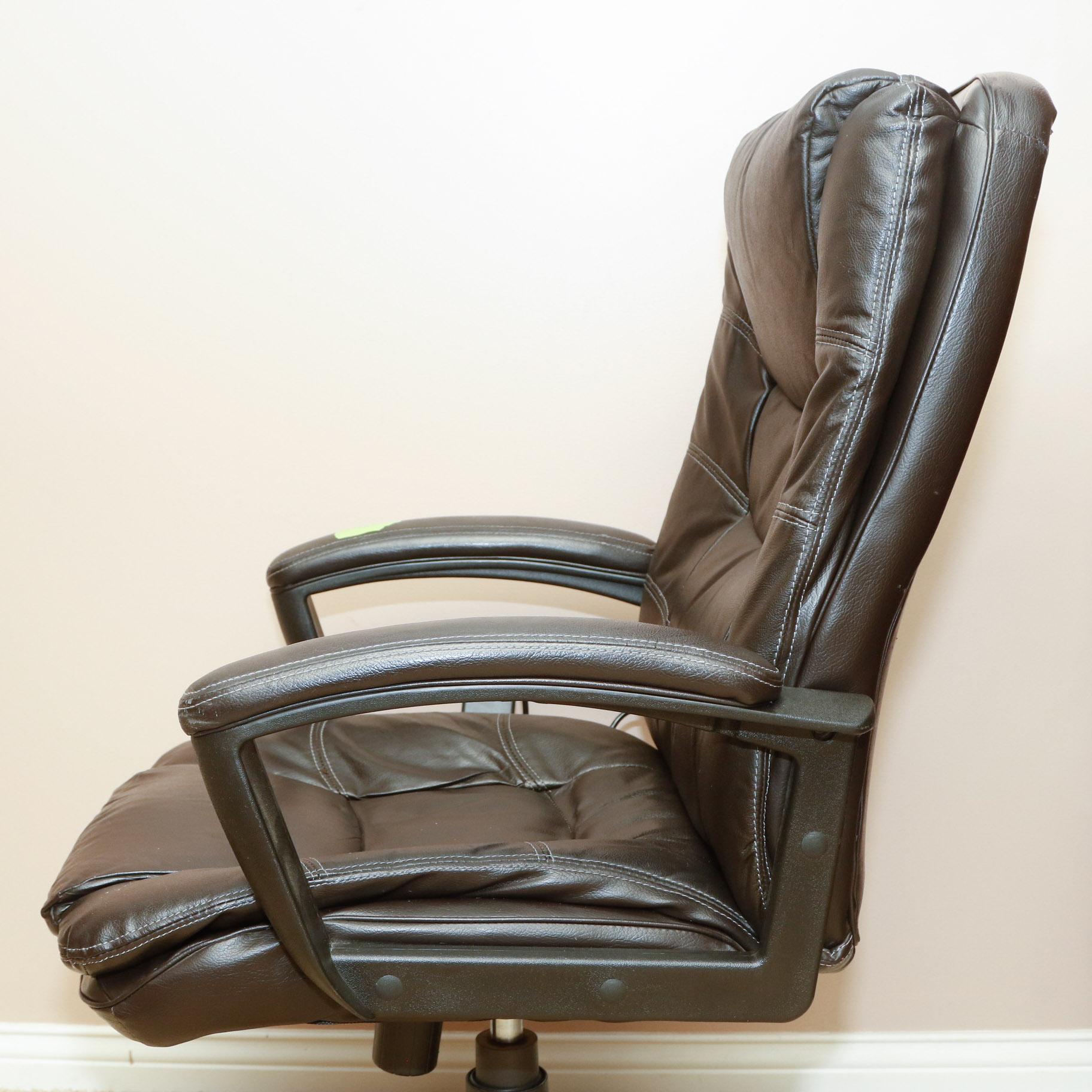 True Seating Concepts Office Massage Chair