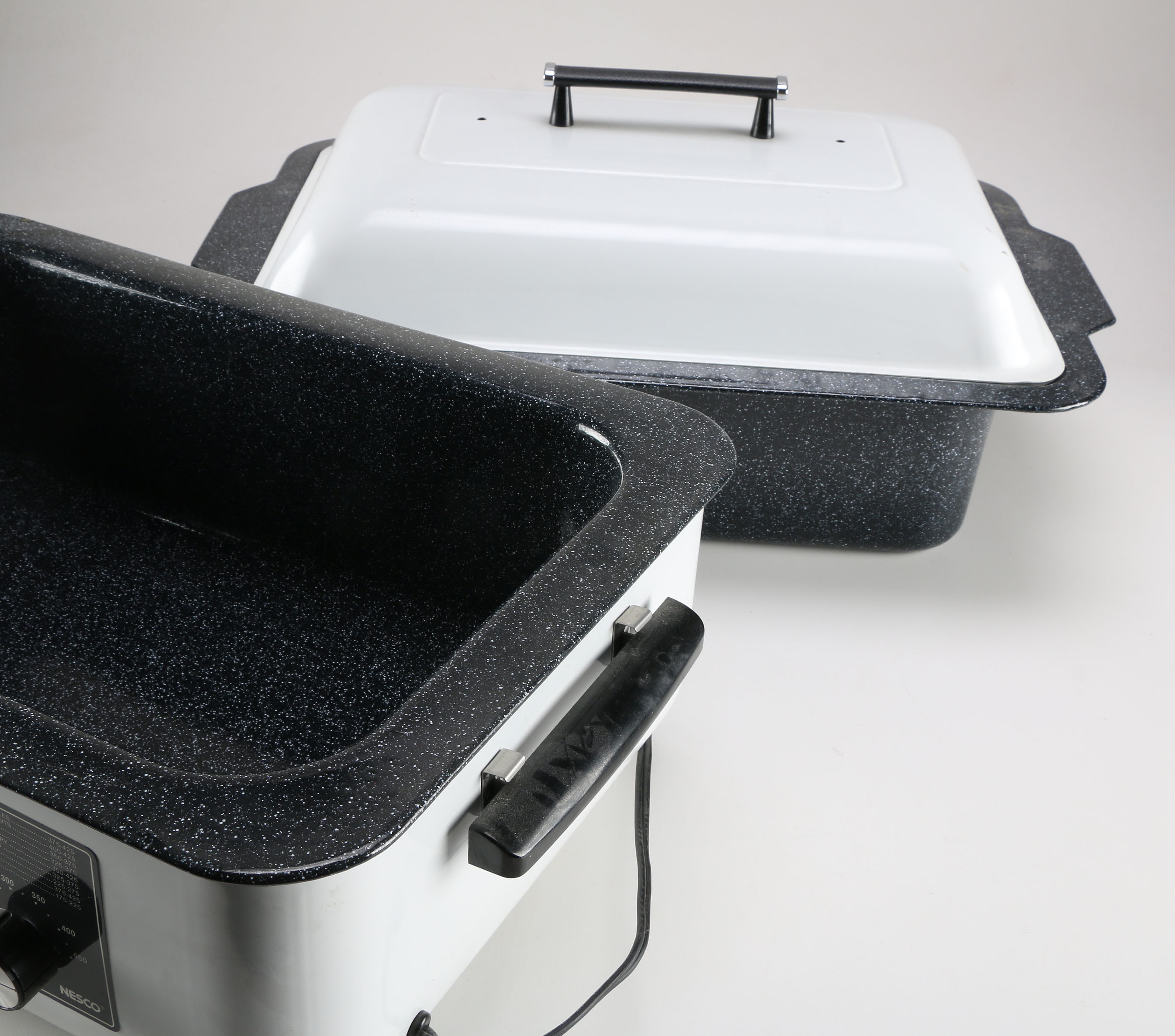 Nesco 18 Roaster Oven