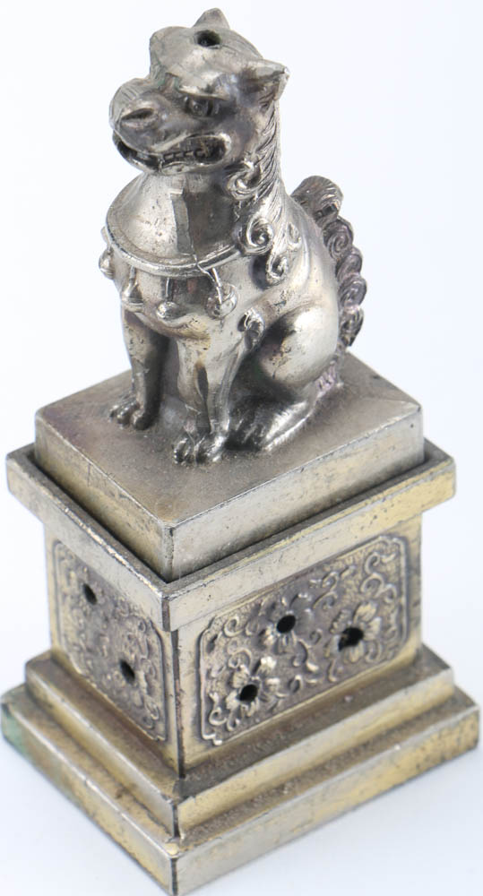 Vintage Japanese Table Items and Decor