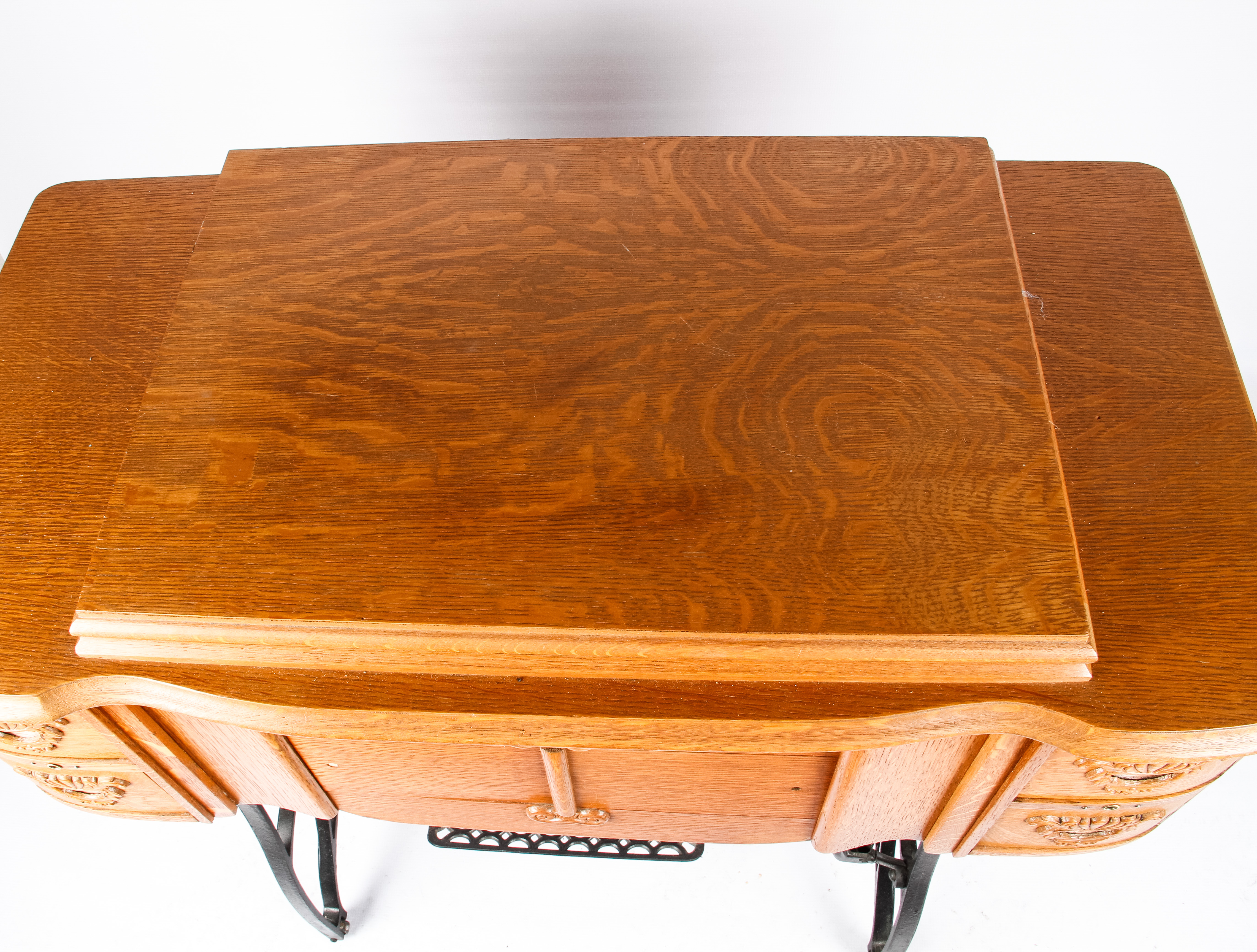 Vintage Standard Sewing Machine and Cabinet