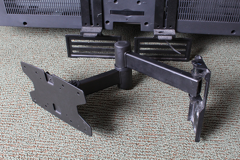 LG 42" Flat Screen Television With Dayton Soundbar