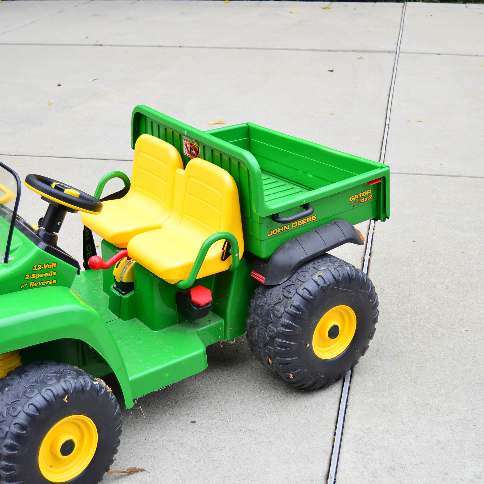 Children's John Deere "Gator" Electric Car Toyby Peg-Perego