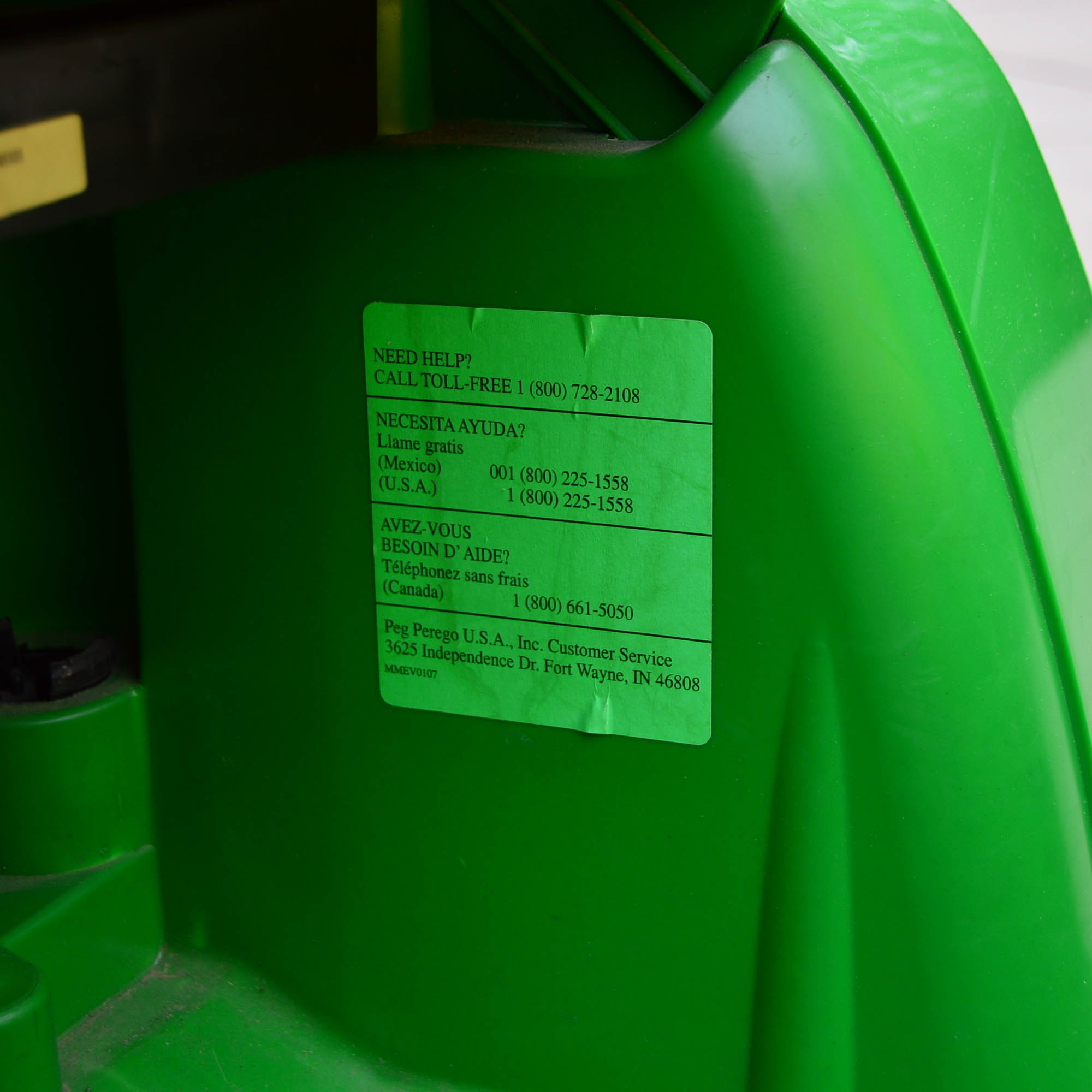 Children's John Deere "Gator" Electric Car Toyby Peg-Perego