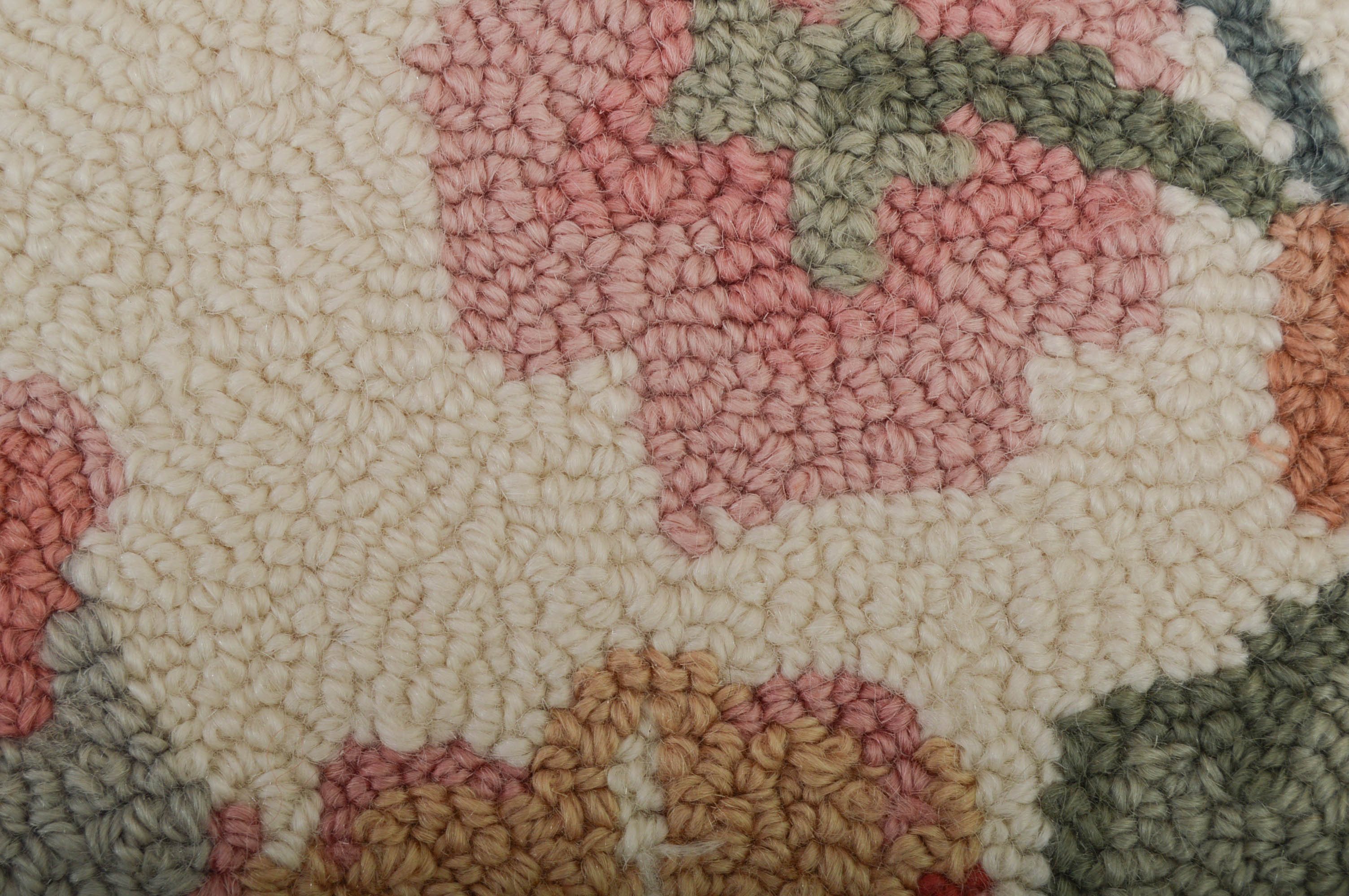 Savannah Petit Point Hand Hooked Wool Area Rug