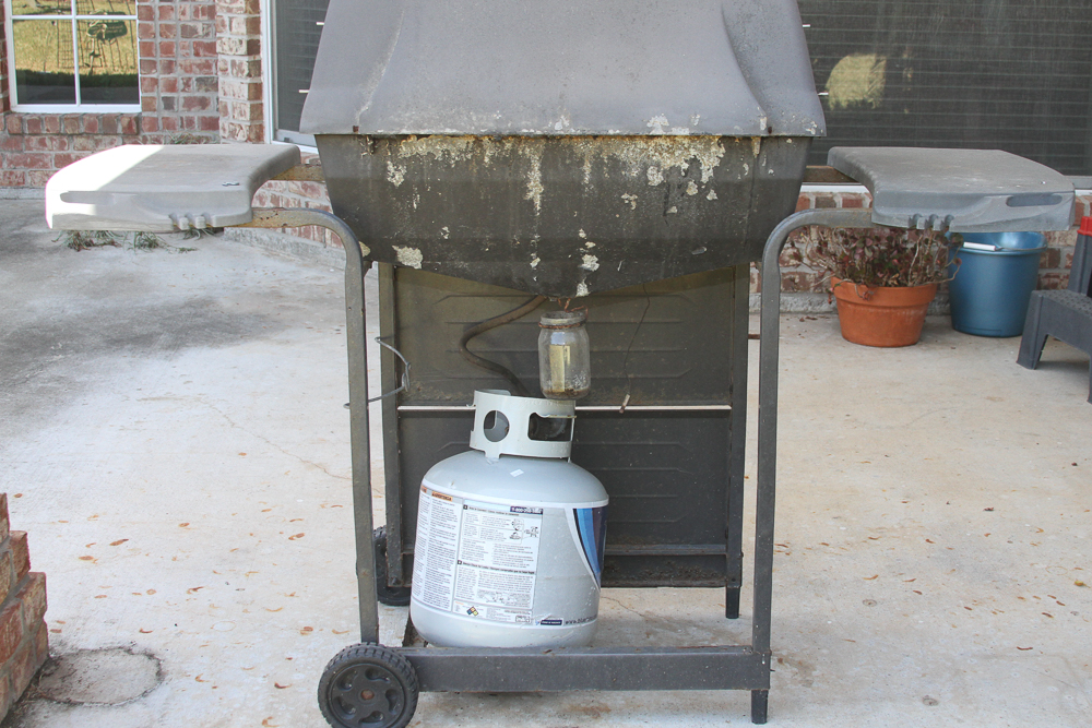 Thermos Millennium Gas Grill and Propane Tank