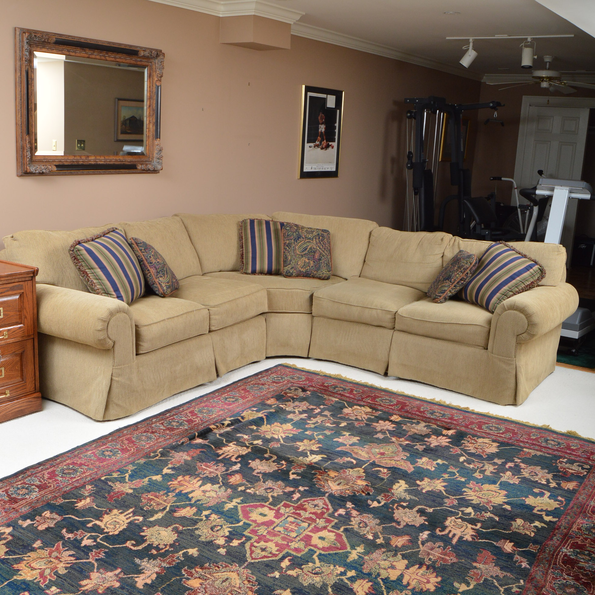 Norwalk Furniture Sectional Sofa