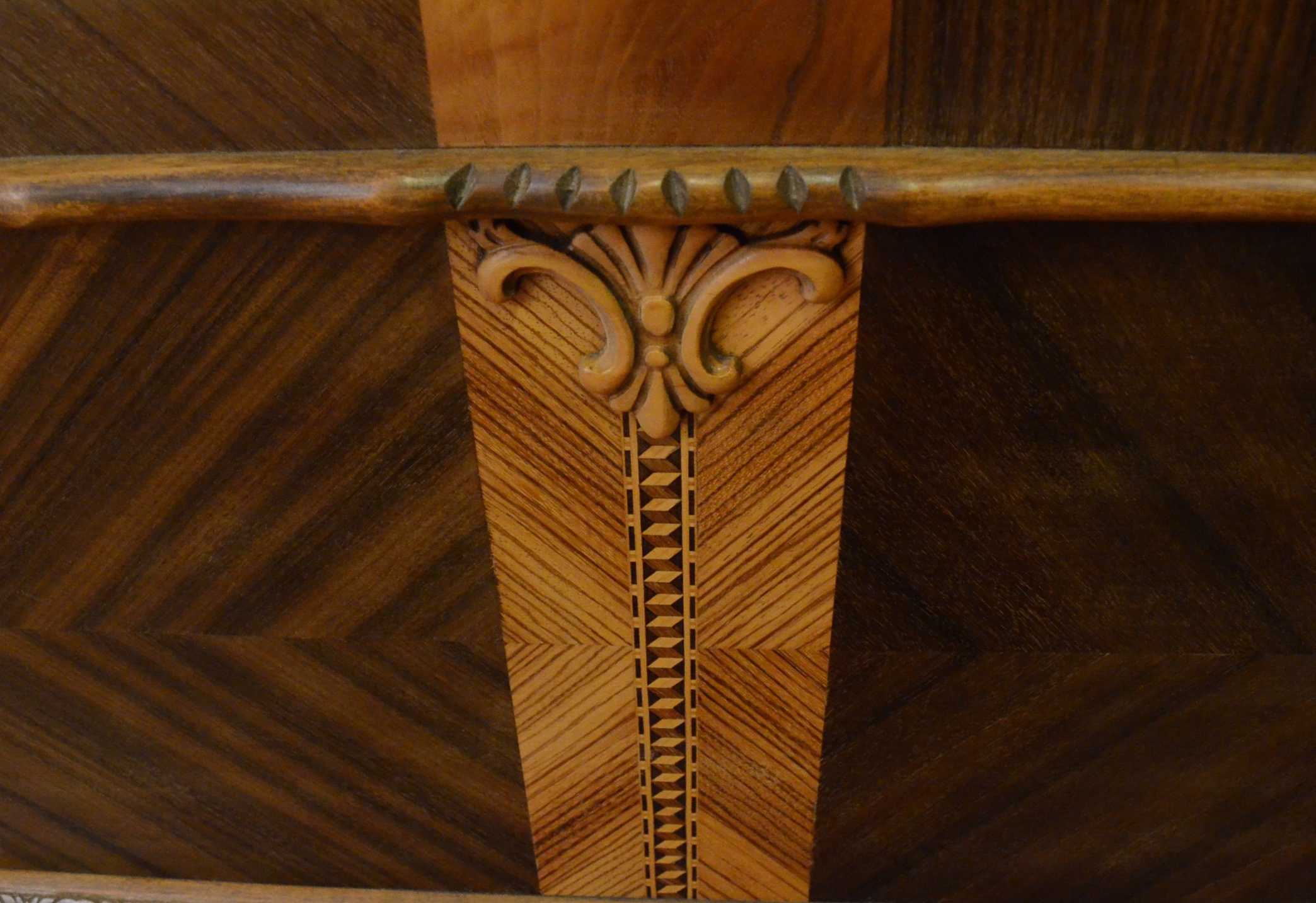 Roos Sweetheart Cedar Chest