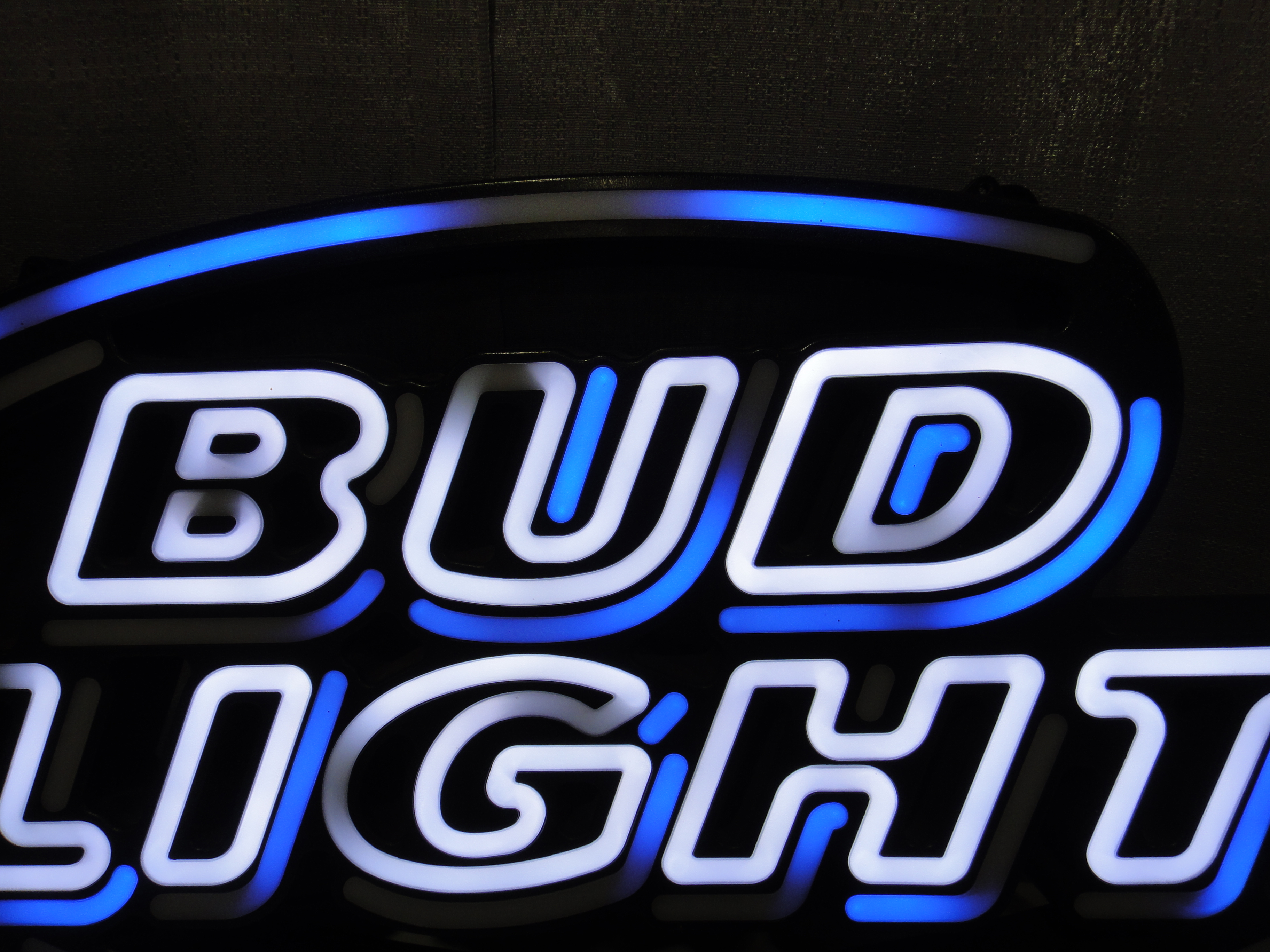 Bud Light Prestige Opti Neon Lighted Sign