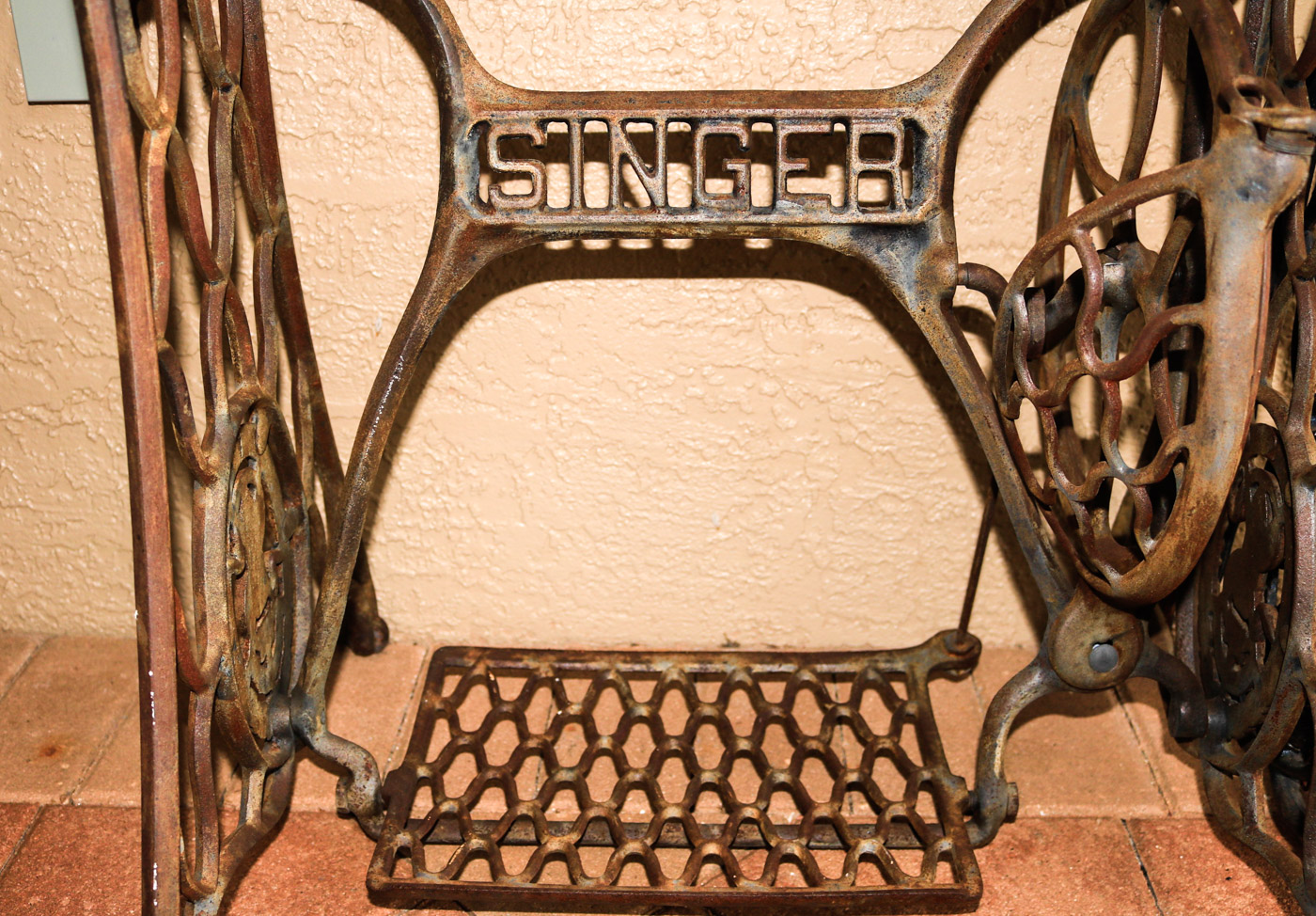 Singer Sewing Machine Table