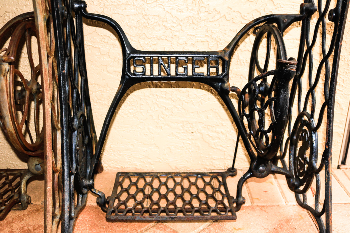 Singer Sewing Machine Table