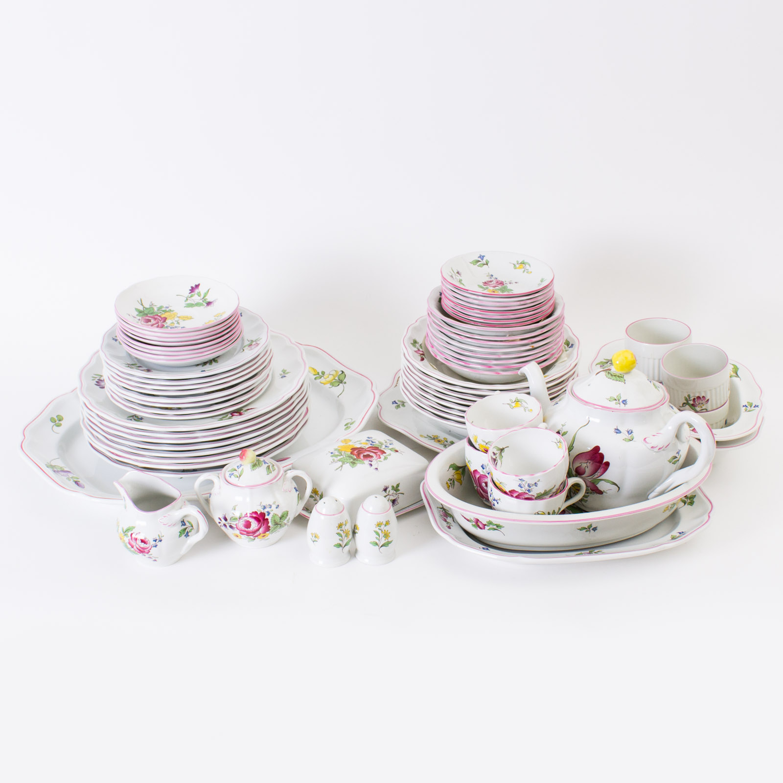 Large Set of Spode "Marlborough Sprays" China