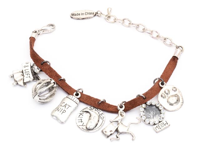 Assortment of Jewelry Including Stamped 925 Ring