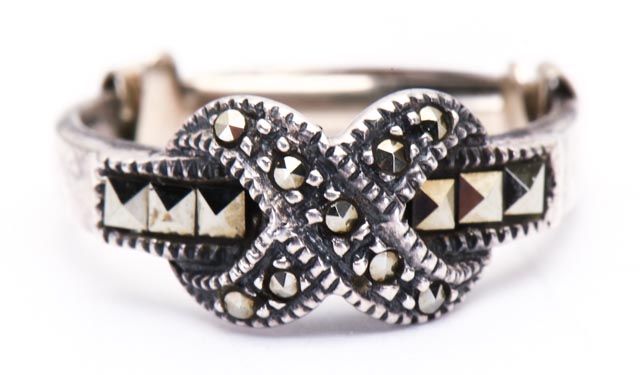 Assortment of Jewelry Including Stamped 925 Ring