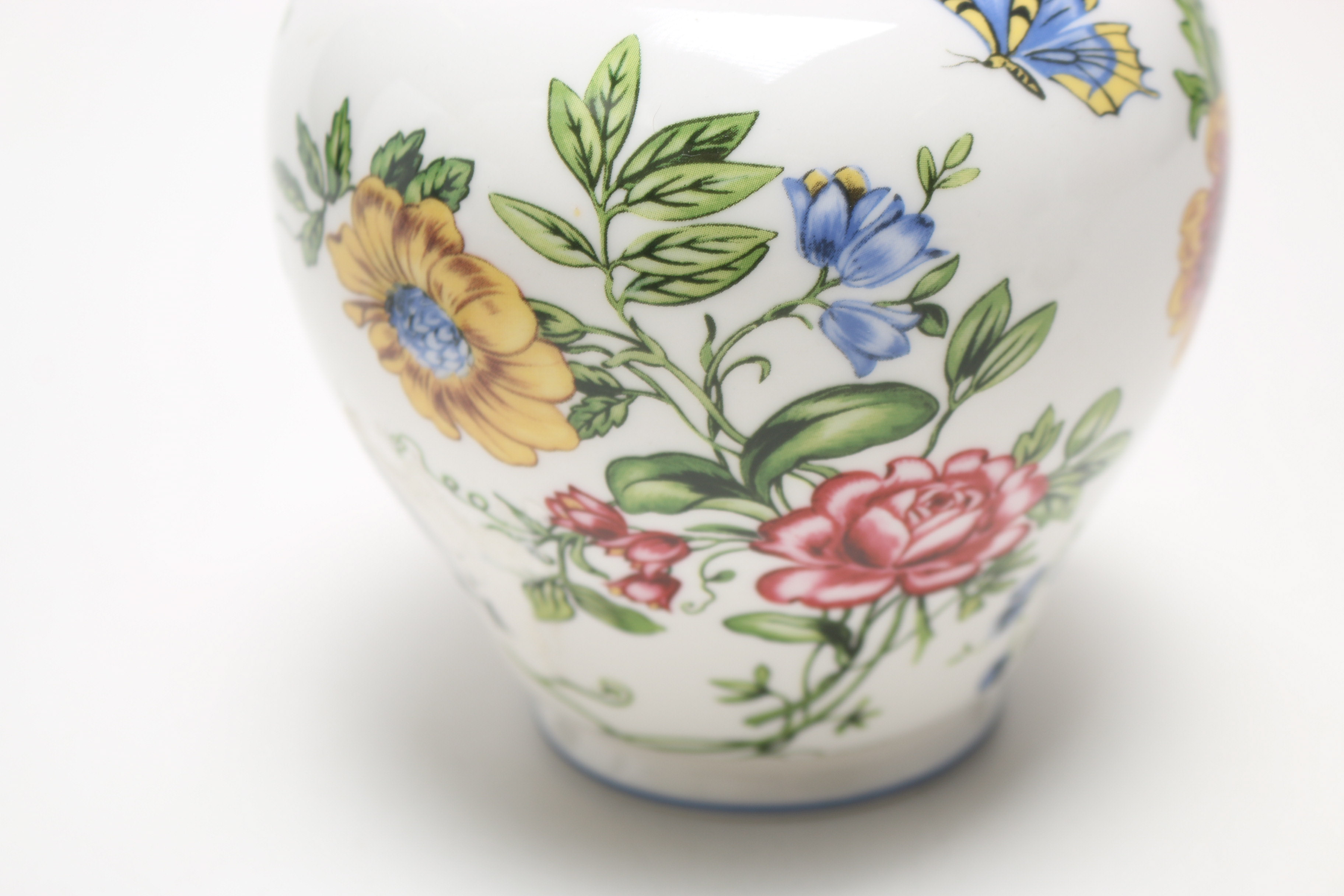 Assortment of Home Decor and Floral Vase