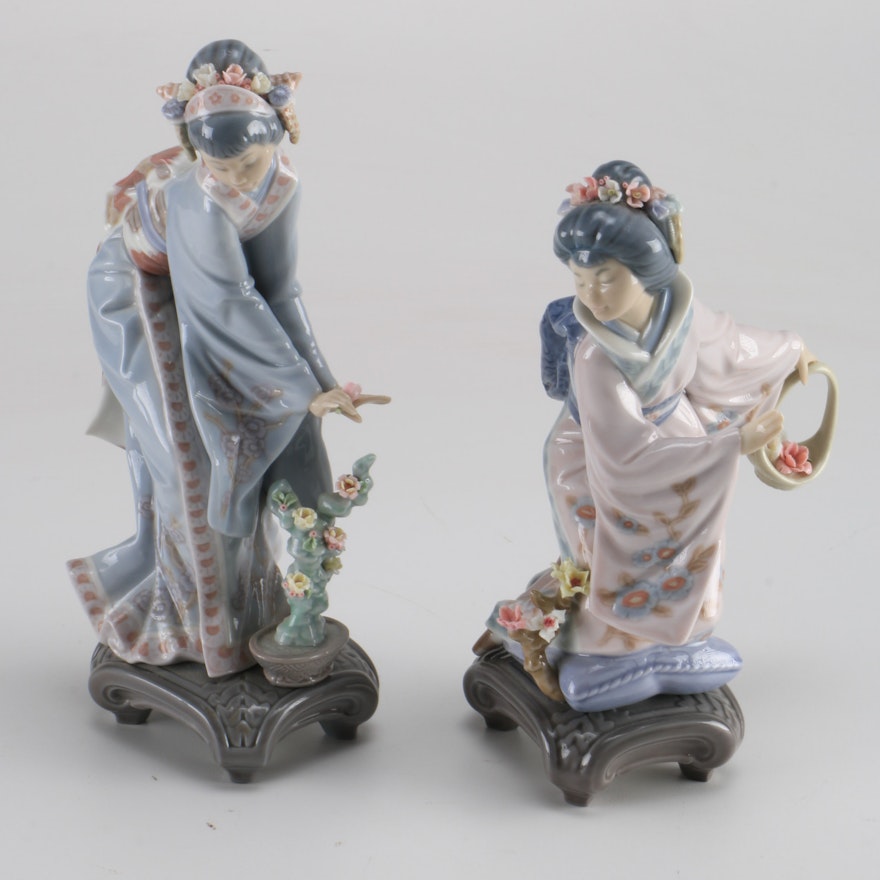 Pair of Lladró Porcelain Figurines Depicting Japanese Women