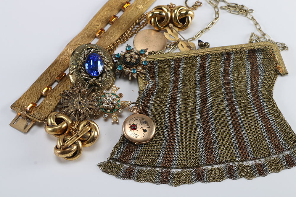 Gold Tone Jewelry Accessories