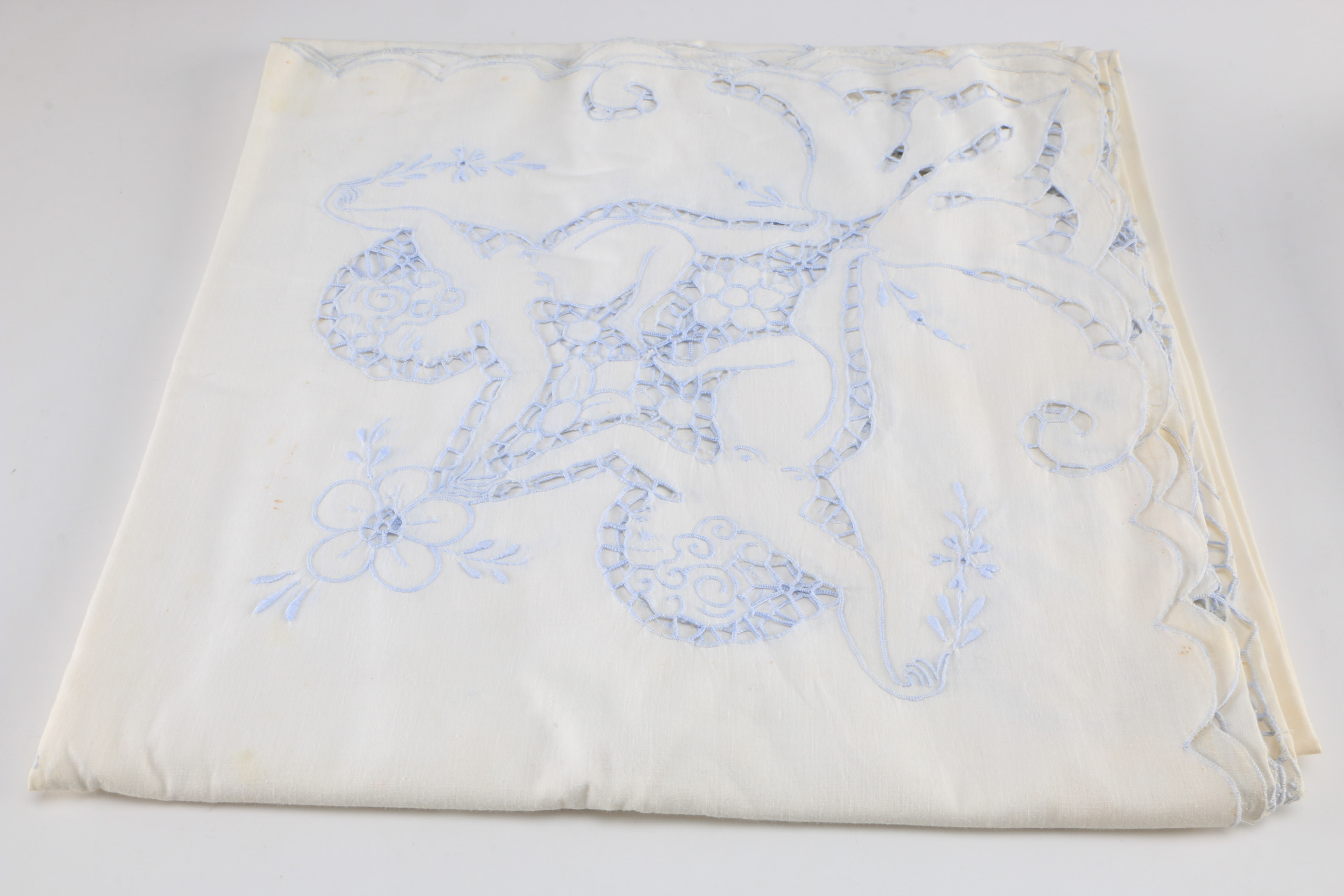 Vintage White Linen Collection