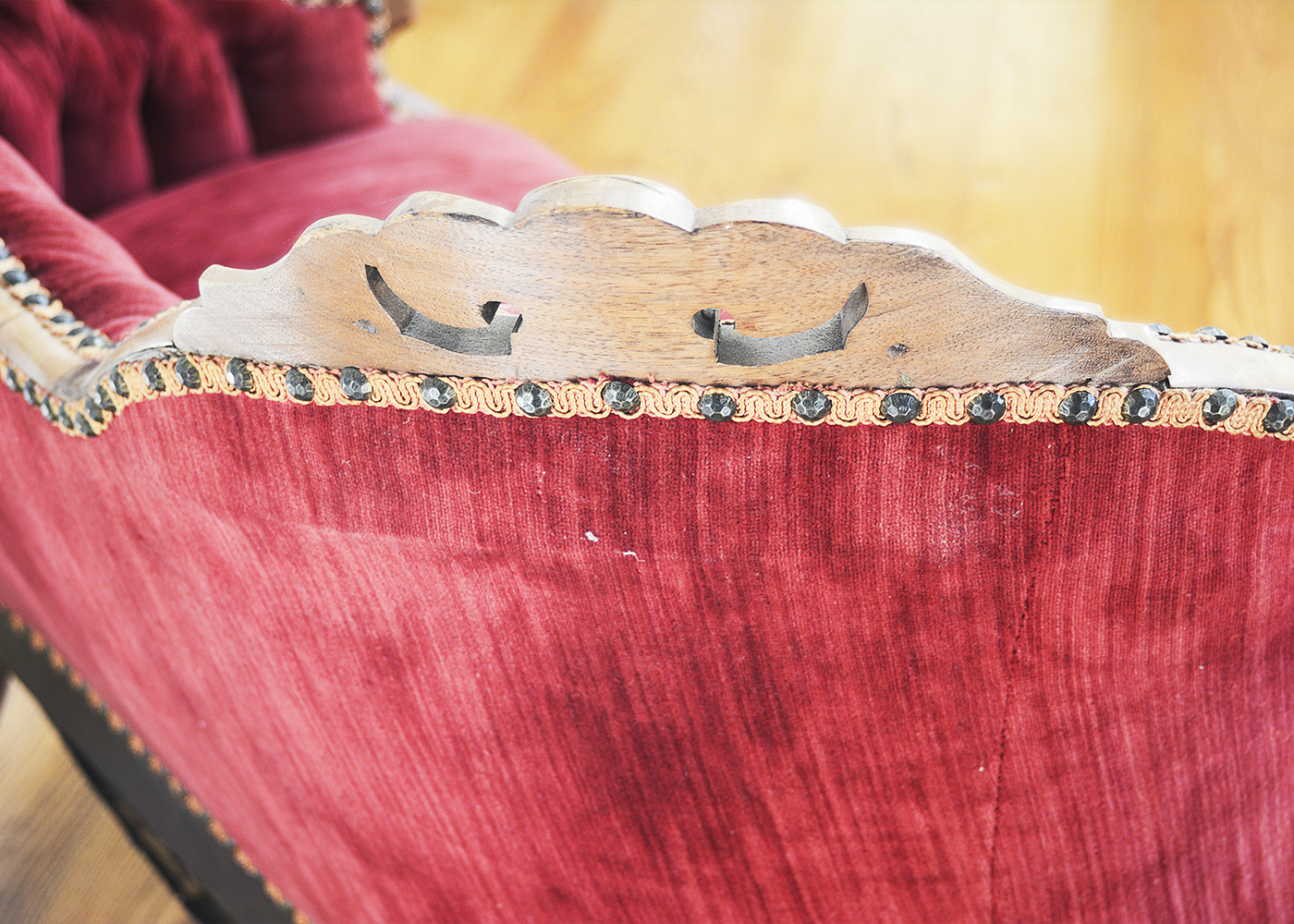 Antique Victorian Settee