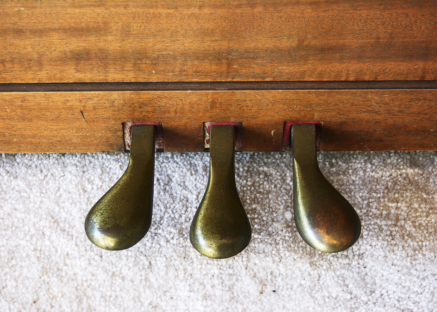 Baldwin Spinet Piano and Bench
