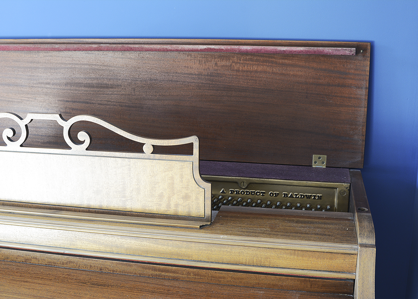 Baldwin Spinet Piano and Bench