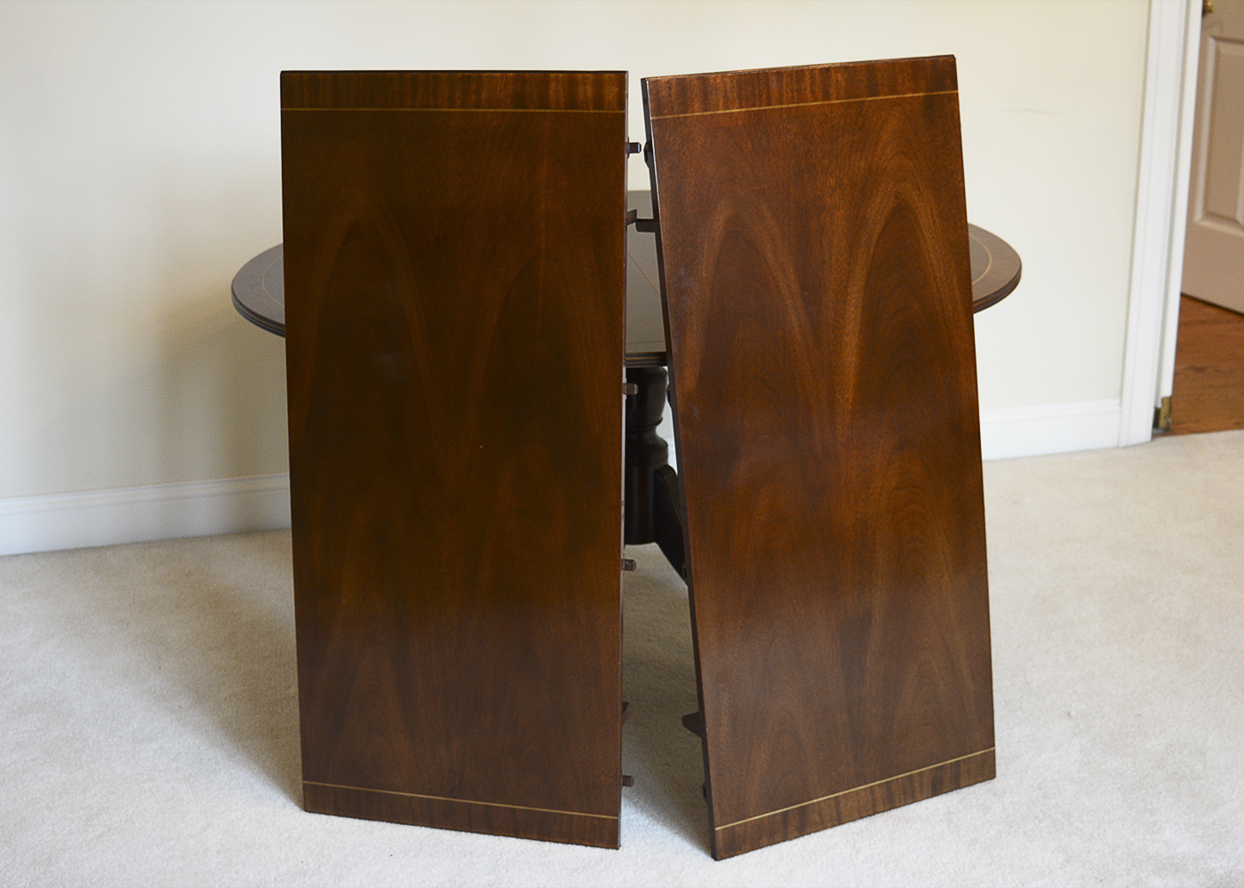 Baker Furniture Duncan Phyfe Style Table with Chairs