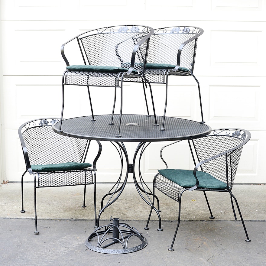 Black Mesh Metal Patio Table with Chairs
