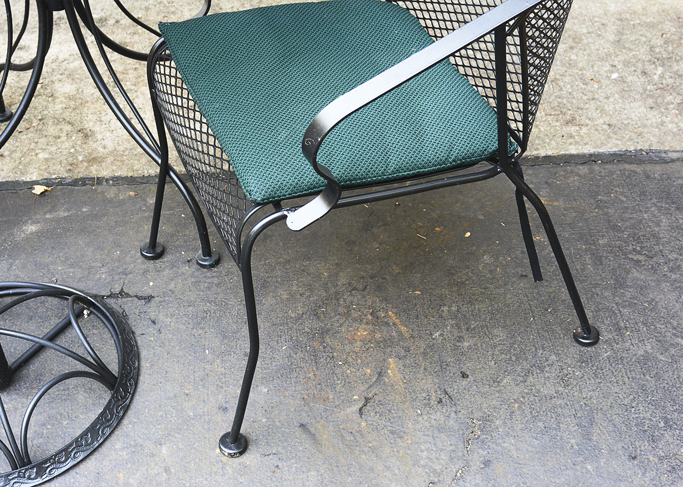 Black Mesh Metal Patio Table with Chairs