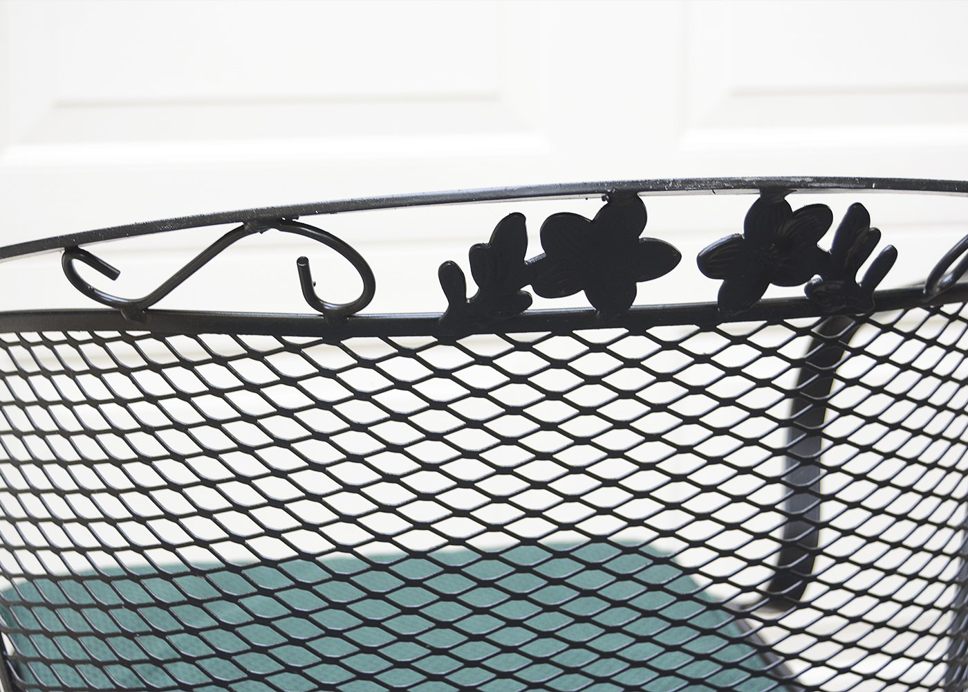Black Mesh Metal Patio Table with Chairs