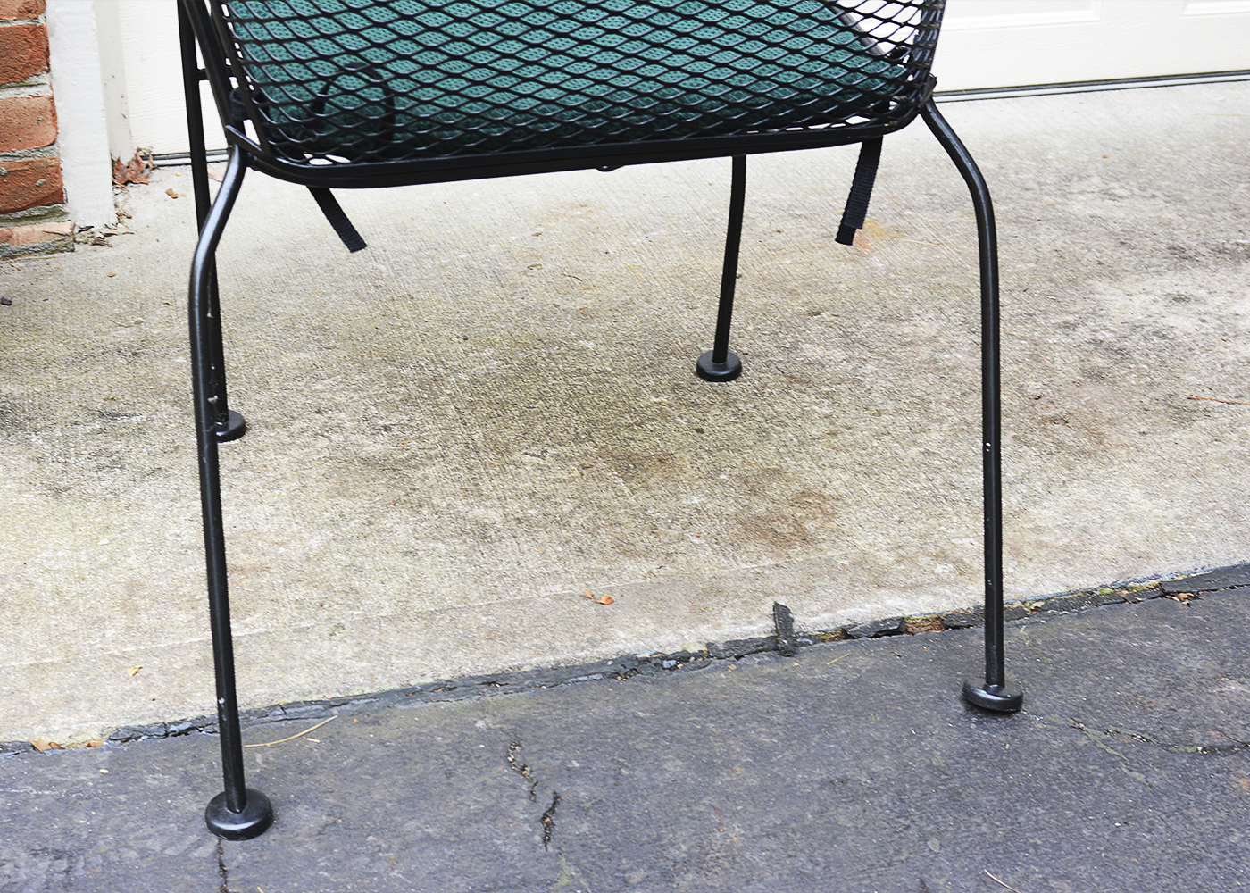 Black Mesh Metal Patio Table with Chairs