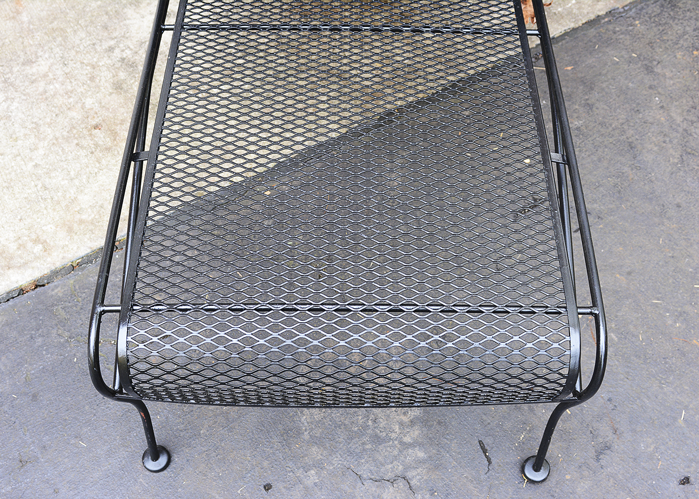 Black Metal Chaise Lounge Patio Chair